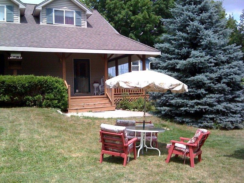 419 S 6th Ave., West Bend, WI 53095