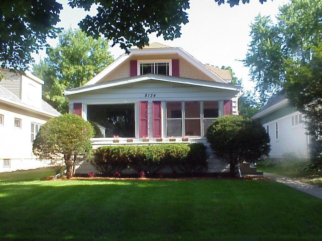 8124 Gridley, Wauwatosa, WI 53213