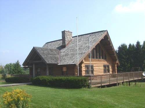 16421 Bethel Rd., Meeme, WI 53020