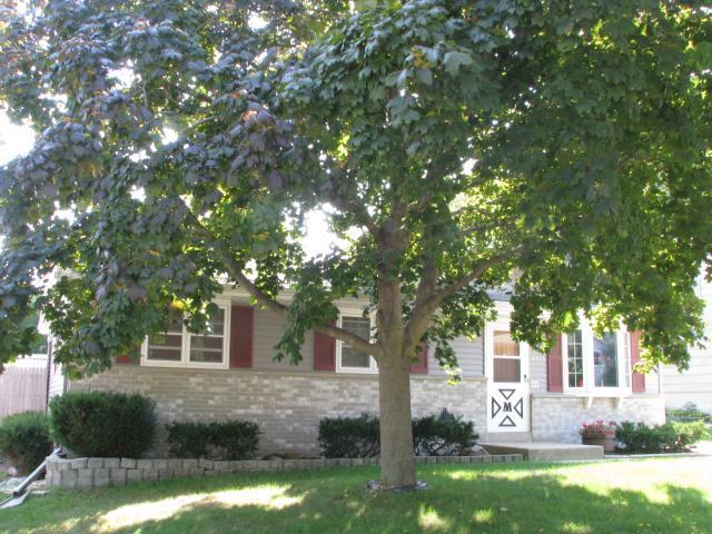 2019 Lenora Dr, West Bend, WI 53090