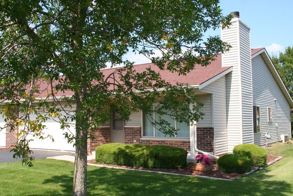 1714 Garden Ln, West Bend, WI 53095