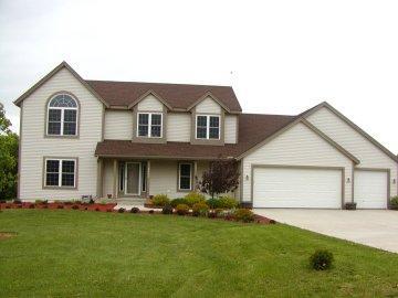 N6401 Longmeadow Dr., Lafayette, WI 53121