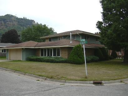 328 N 26th Pl., La Crosse, WI 54601