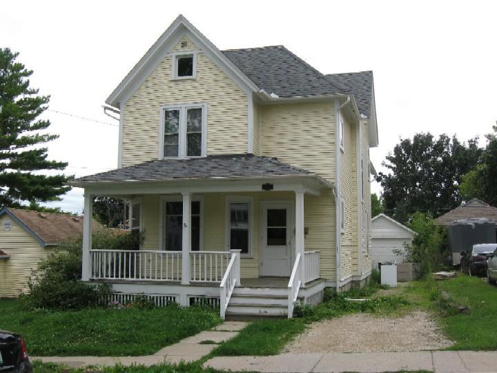 443 Second St., Hartford, WI 53027