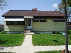 5455 N 75th St, Milwaukee, WI 53218