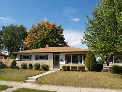 707 Harker Ave., Hartford, WI 53027