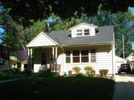 2044 N 84th St., Wauwatosa, WI 53226