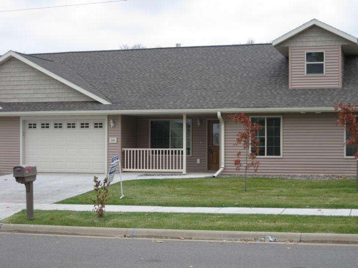 305 Roberts St., Holmen, WI 54636