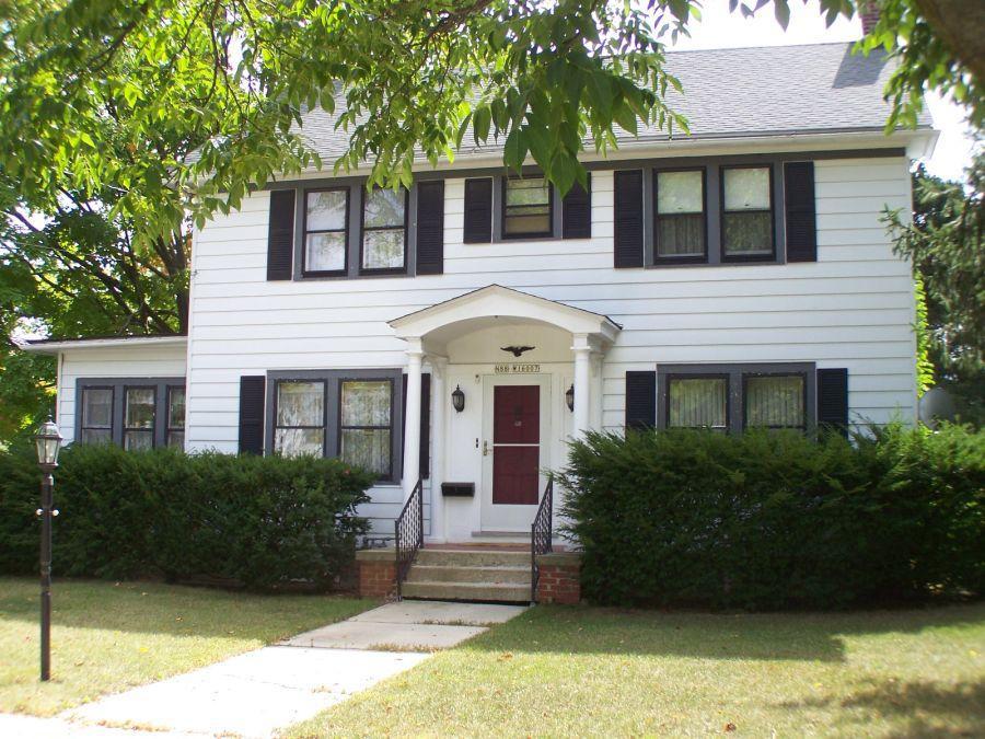 N88W16007 Park Blvd, Menomonee Falls, WI 53051