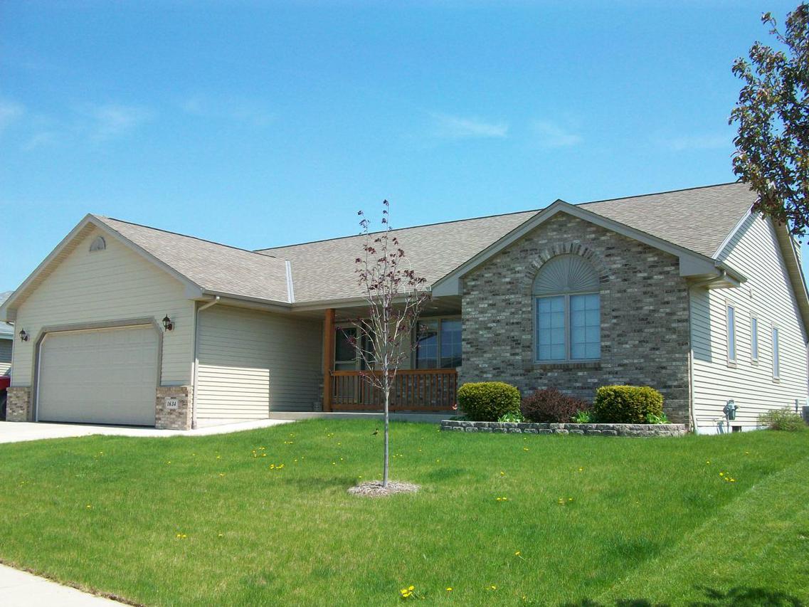 1634 Cardinal Dr., Hartford, WI 53027