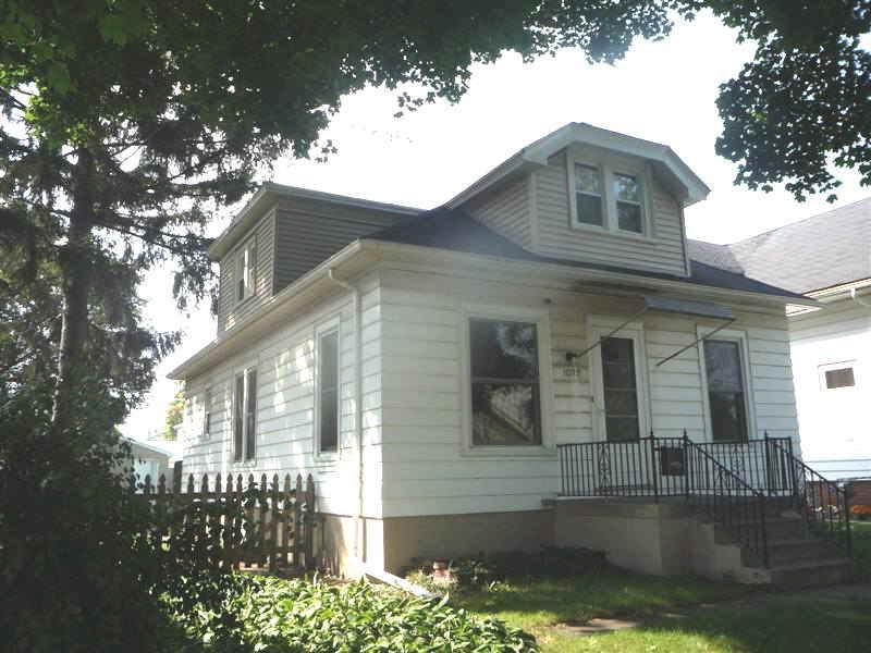 1032 Hayes Ave., Racine, WI 53405