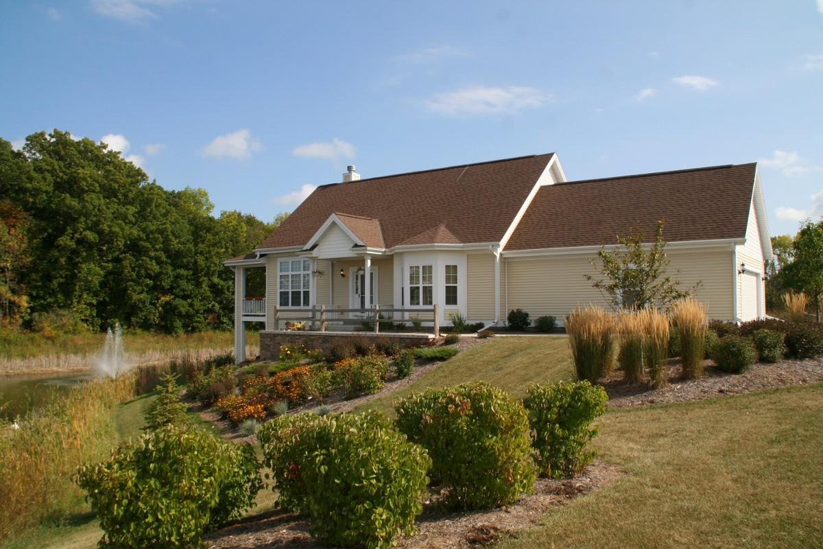 W178N5922 Timms Prairie Walk, Menomonee Falls, WI 53051