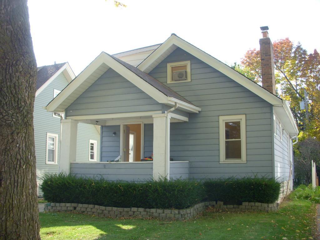 309 N 69th St, Wauwatosa, WI 53213