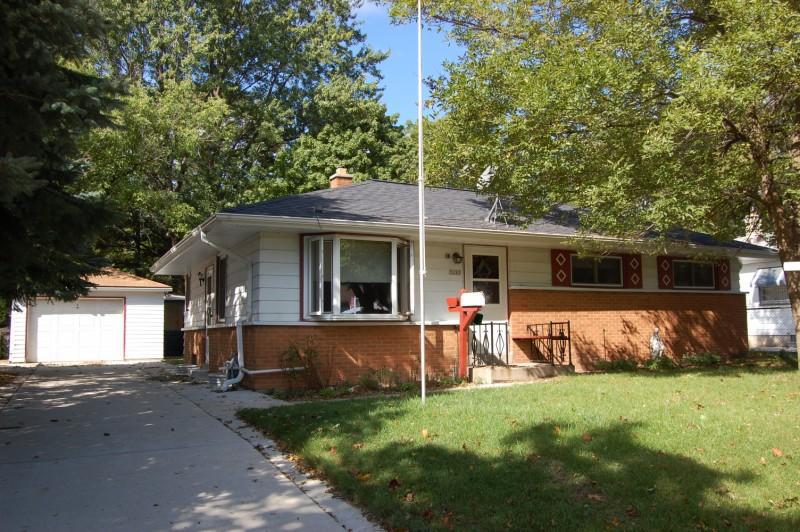 5263 N 65th St, Milwaukee, WI 53218