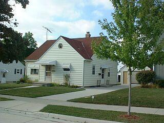 3612 Mac Arthur Dr., Manitowoc, WI 54220