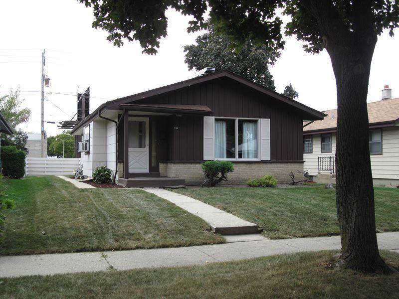 5947 N 75th St, Milwaukee, WI 53218