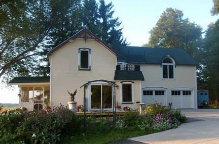 S84W27950 Hartwig Ct., Vernon, WI 53149