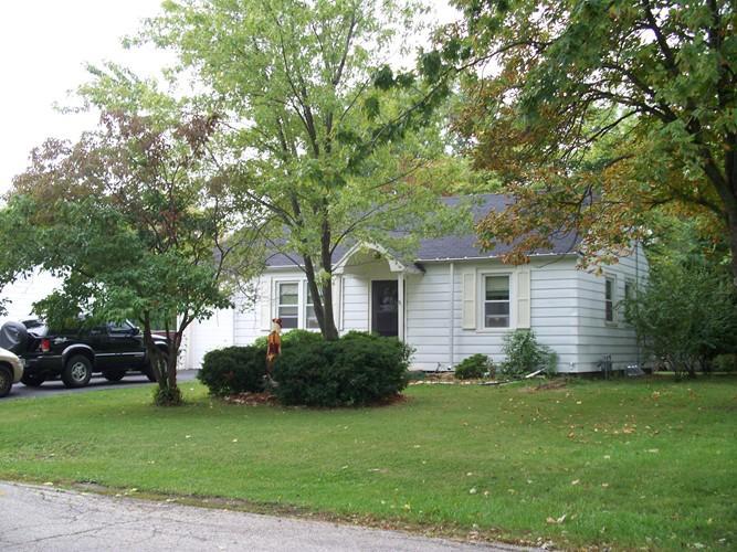 4955 S 28th St., Greenfield, WI 53221