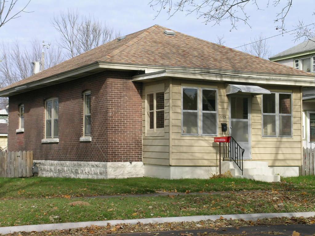 1223 Adams, La Crosse, WI 54601