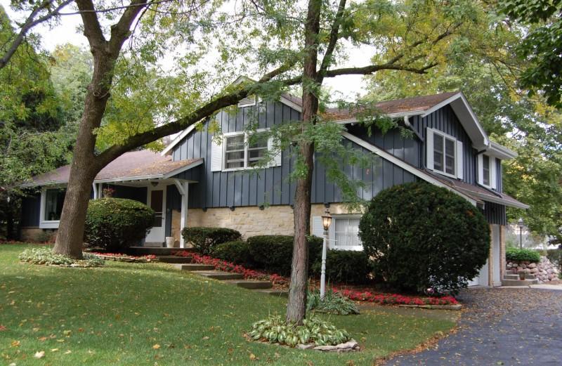 12720 Falcon Dr., Brookfield, WI 53005