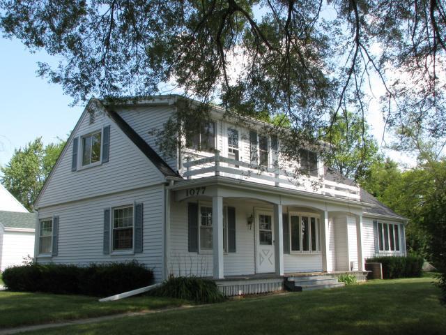 1077 Birchwood Dr., West Bend, WI 53095