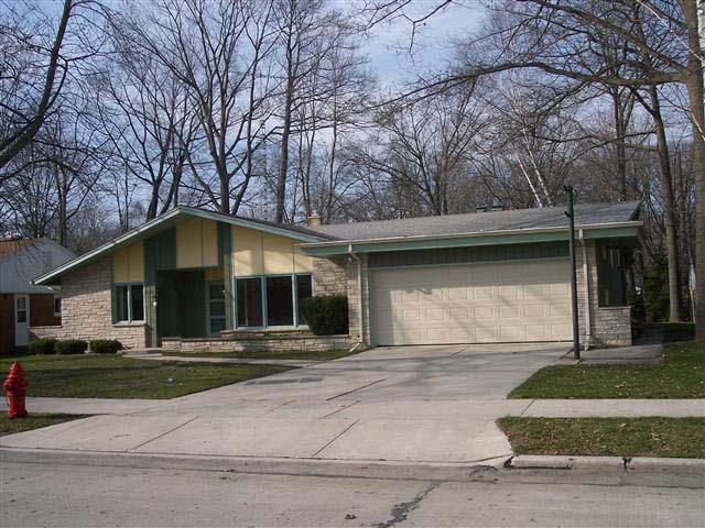 2210 Markham St., Manitowoc, WI 54220