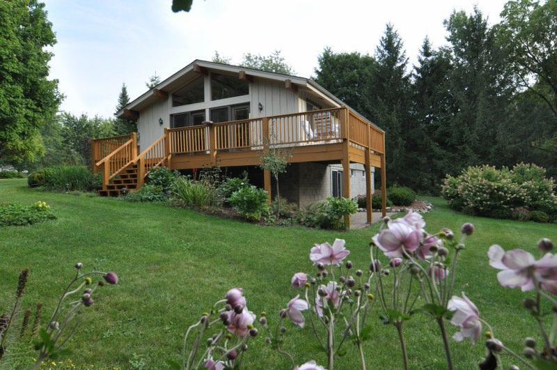 W277S8435 Riverview Dr., Vernon, WI 53149