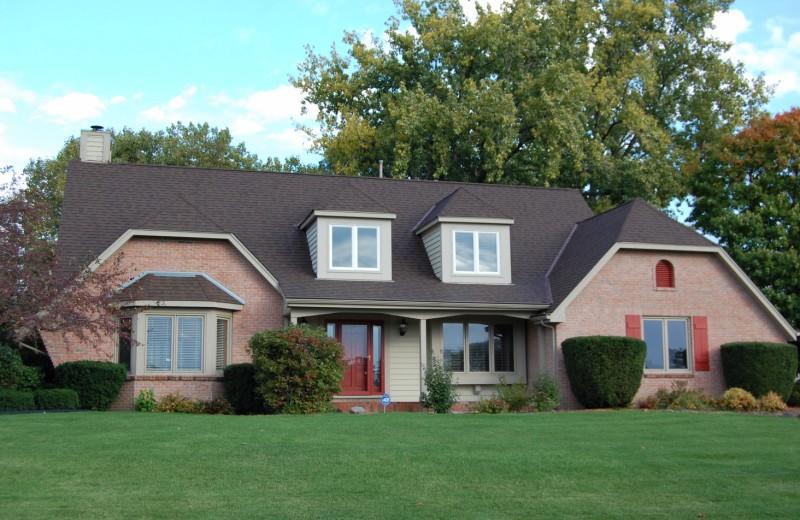 3324 Foxwood Rd, Racine, WI 53405