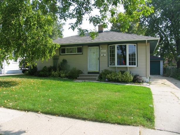 5717 42nd Ave., Kenosha, WI 53144