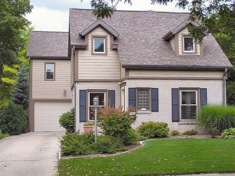 5569 N Kent Ave., Whitefish Bay, WI 53217