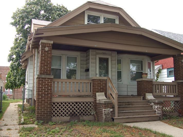 3807 N 28th St, Milwaukee, WI 53216