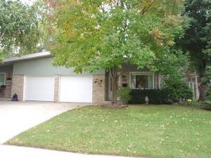 1523 E Roberta Ave., Waukesha, WI 53186