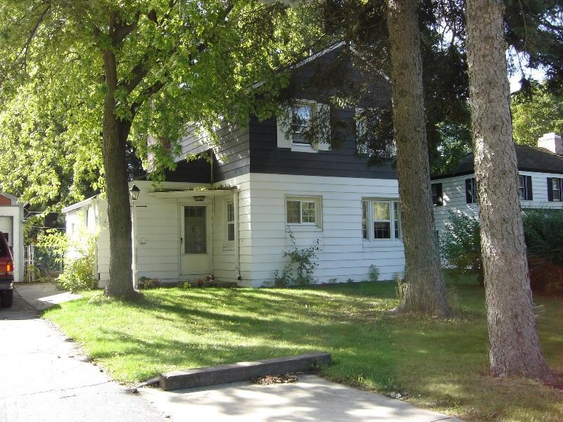 6803 W Grange Ave., Greendale, WI 53129