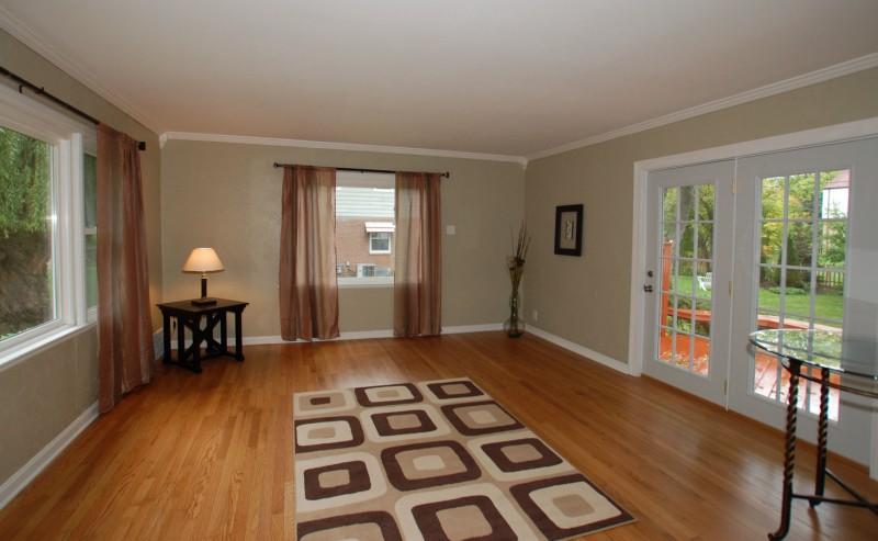 4420 N 106th St., Wauwatosa, WI 53225