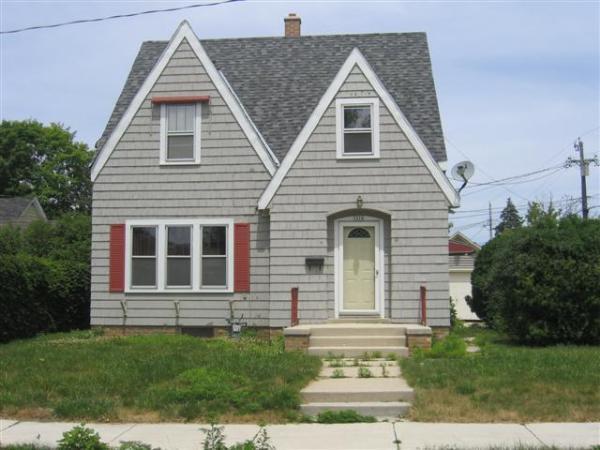 1418 Oakland Ave., Sheboygan, WI 53081