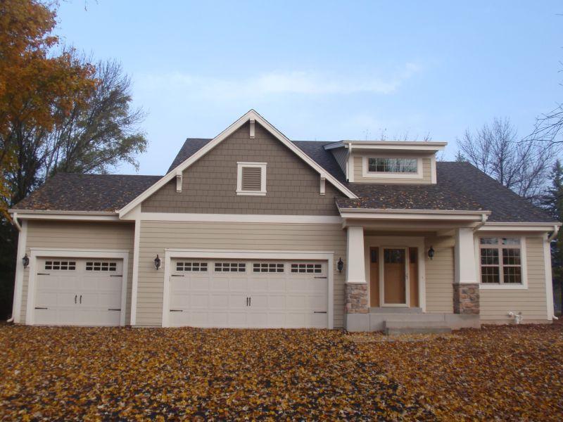 2012 W Woodside Ln., Mequon, WI 53092