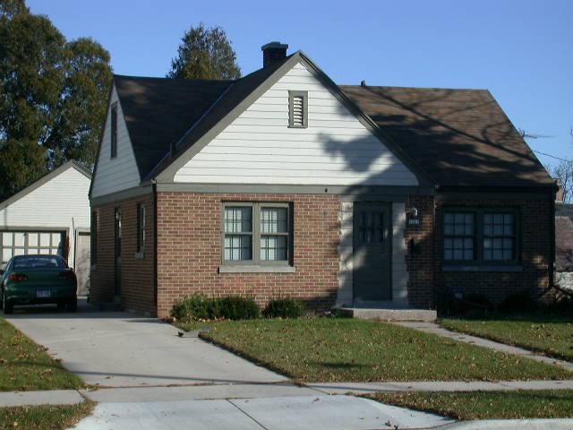 1111 N 18th St., Manitowoc, WI 54220