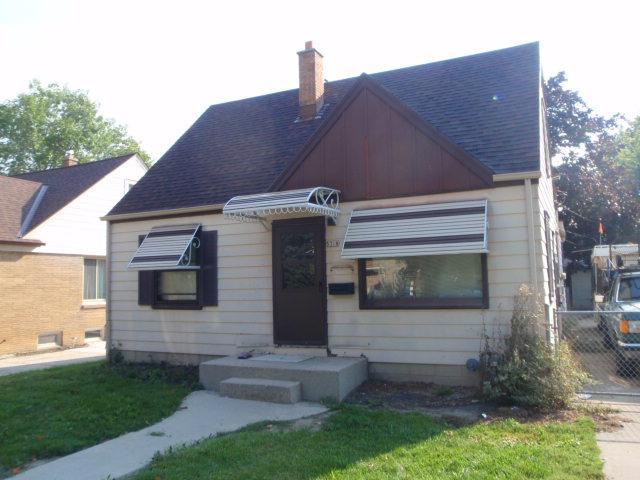 5318 N 61st St, Milwaukee, WI 53218