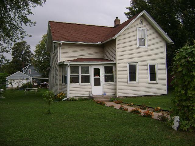 112 Long Coulee Rd., Holmen, WI 54636