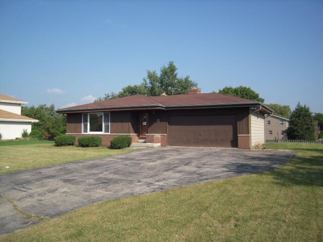 5596 W Abbott Ave., Greenfield, WI 53220