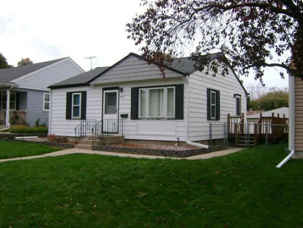 4612 S Lenox St, Milwaukee, WI 53207