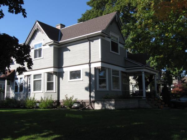 820 Lincoln Blvd., Manitowoc, WI 54220