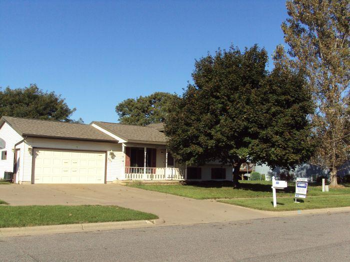 620 Olson Dr, West Salem, WI 54669
