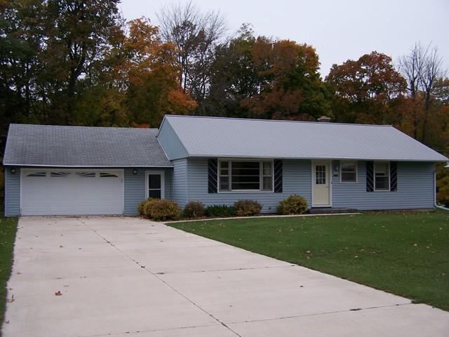 4726 Hessel Ct., Manitowoc, WI 54220