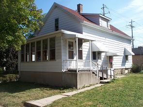 7527 W Wright St., Wauwatosa, WI 53213