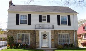 2333 N 73rd St, Wauwatosa, WI 53213