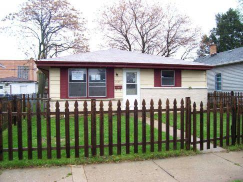 2125 Howe St., Mount Pleasant, WI 53403