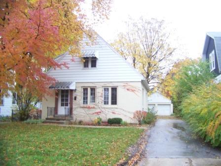 524 N 99th St., Wauwatosa, WI 53226