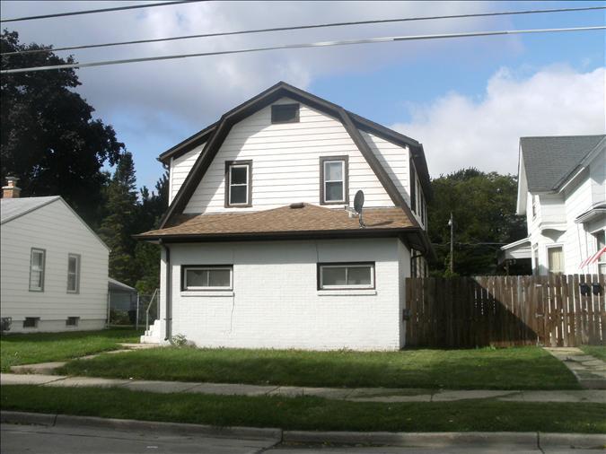 402 Luedtke, Racine, WI 53405