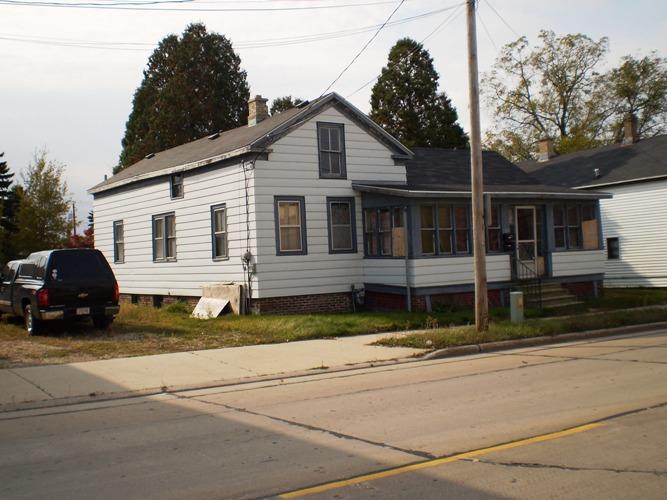 1807 12th St., Two Rivers, WI 54241